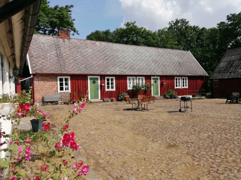 Källgården: Traditional Farmhouse Experience in Skåne