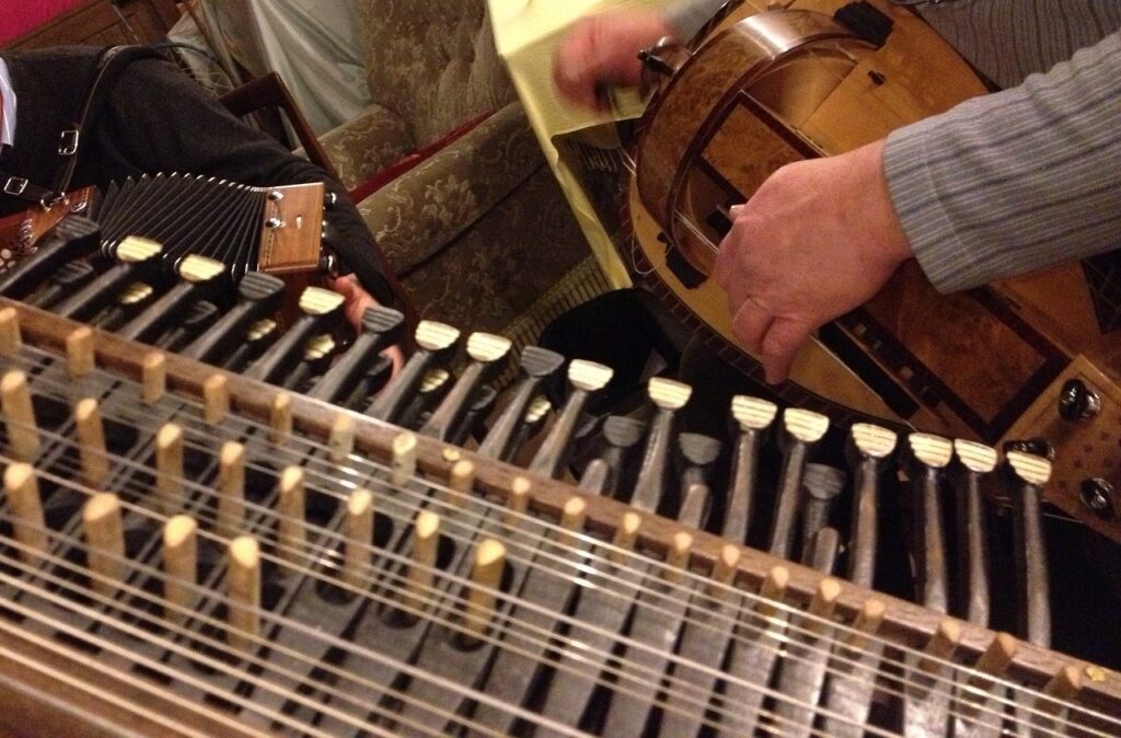 nyckelharpa traditional music instrument swedish string folk