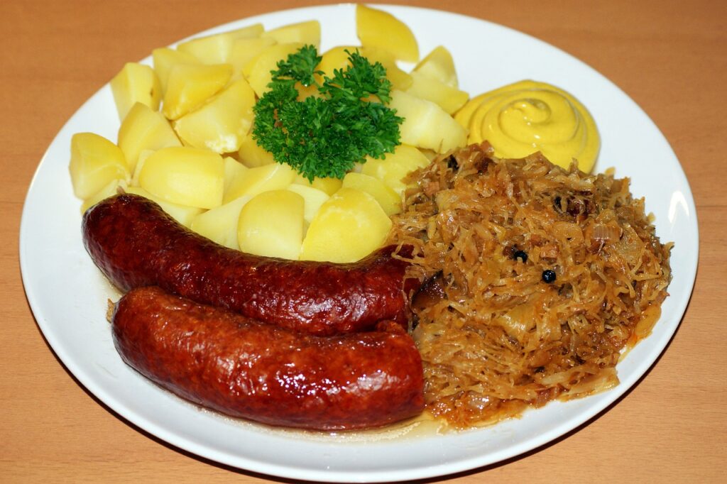 Isterband smoky Sausage potato mustard sauerkraut 